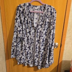 Crown & Ivy Blue and White Floral Blouse